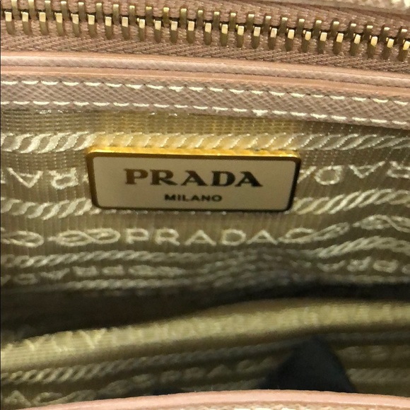 Prada Cammeo Small Saffiano Lux Leather Bag - Picture 4 of 8